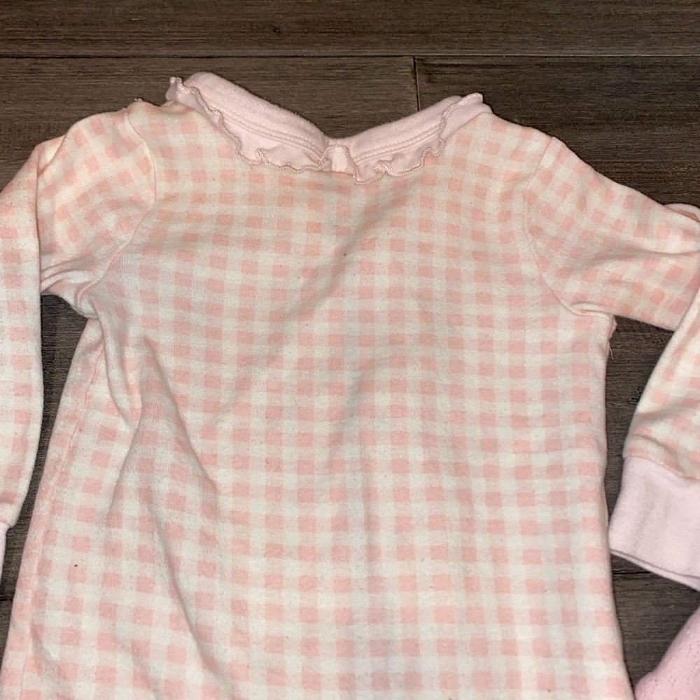 Baby girl onesies size 12 months pink and white - Picture 11 of 12